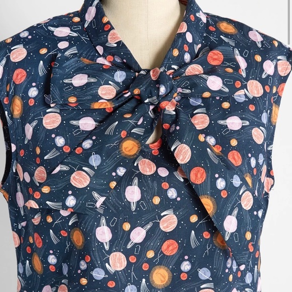 NWT ModCloth Always in Orbit Tie-Neck Top - Picture 3 of 8